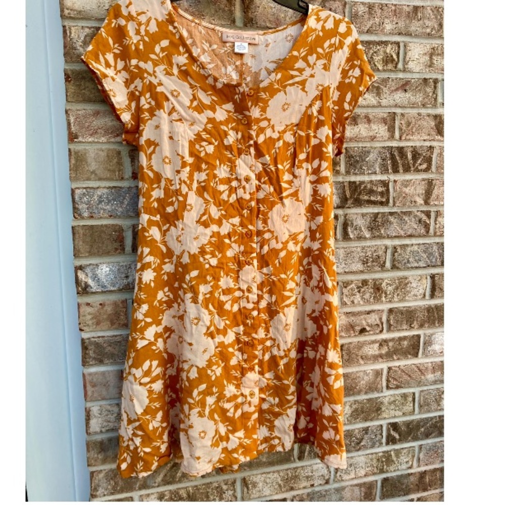 Bog Collective Urban Outfitters Gold & White Floral Shirt Mini Dress